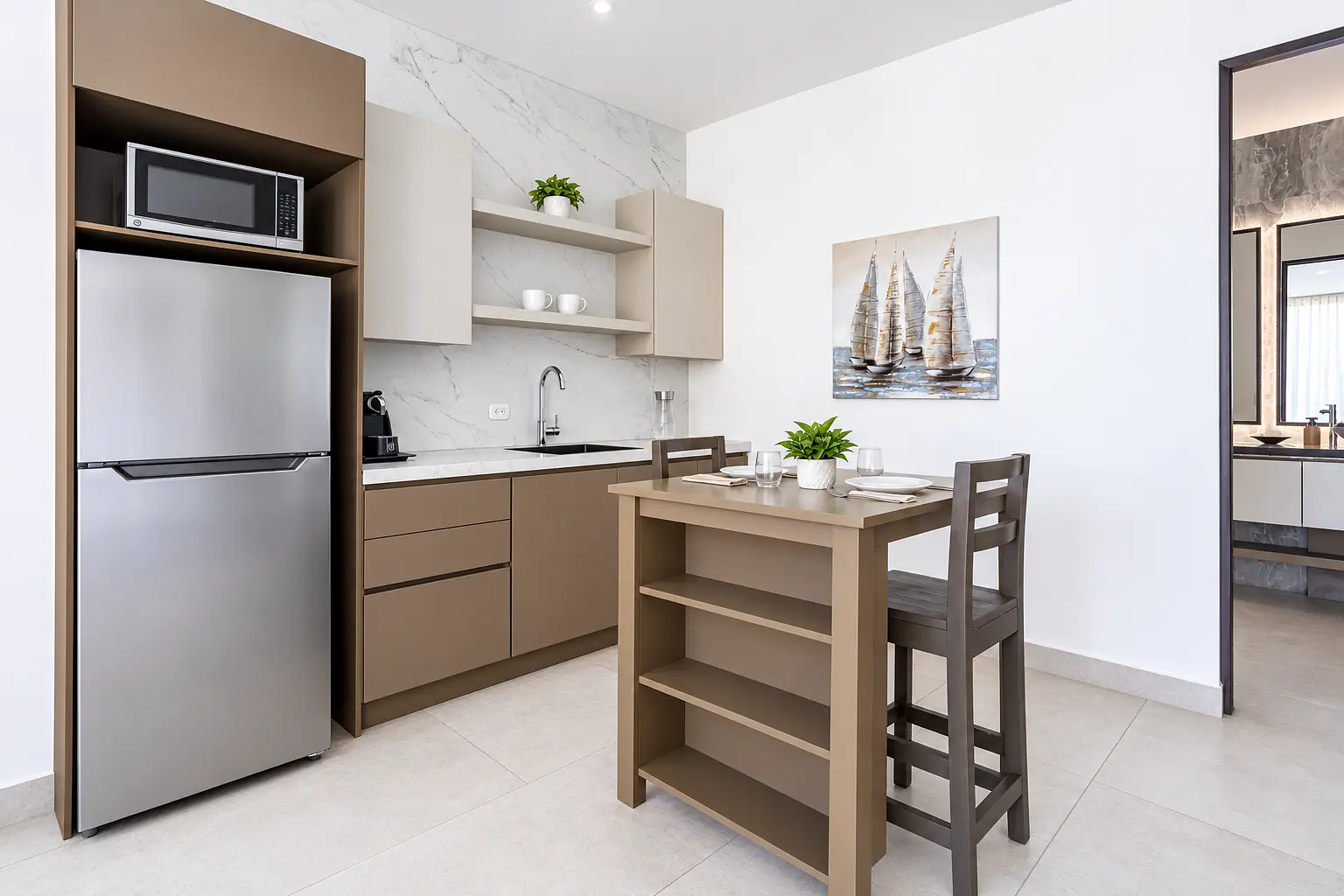 Suite 2 kitchenette and dining area